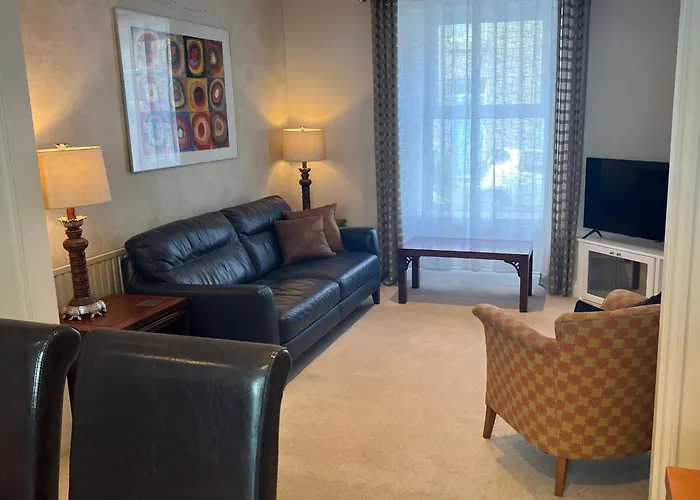 Santa Fe Newlyn-Sleeps 4